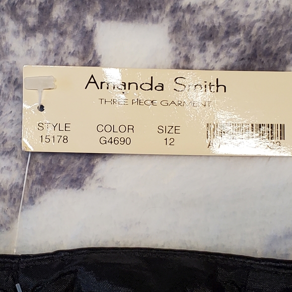 Amanda Smith Skirt - Picture 8 of 8